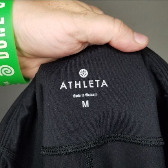 Athleta jogging pants leggings with zipper pockets - Picture 3 of 3